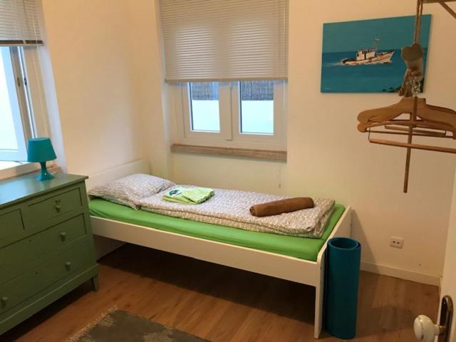 اتاق استاندارد سه نفره, Getwet Surfcamp