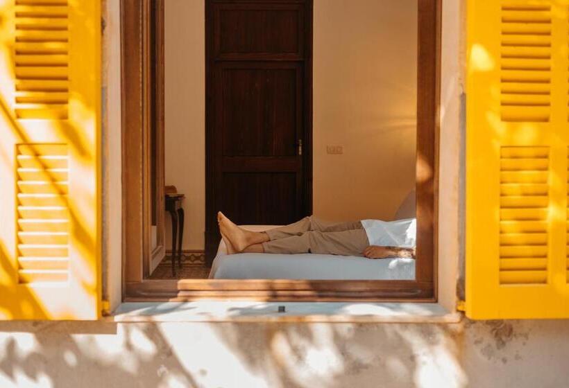 اتاق لوکس, Boutique Can Pocovi