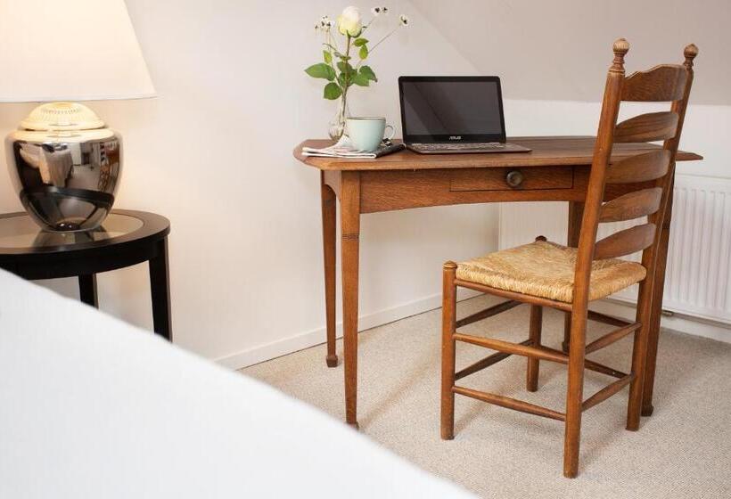 اتاق استاندارد, Bed & Breakfast De Oude Kapel