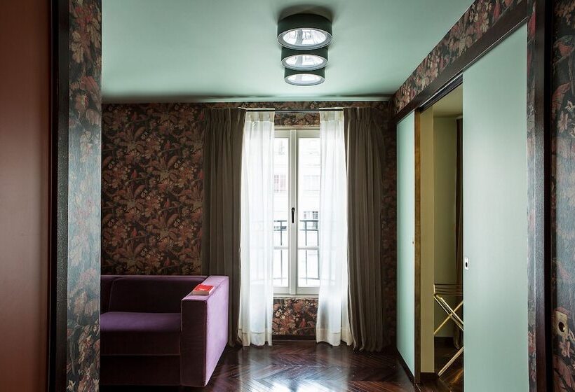 سوئیت با بالکن, Hôtel Du Rond Point Des Champs élysées   Esprit De France