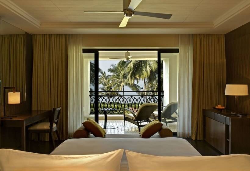 클럽실 풀장 뷰, Grand Hyatt Goa