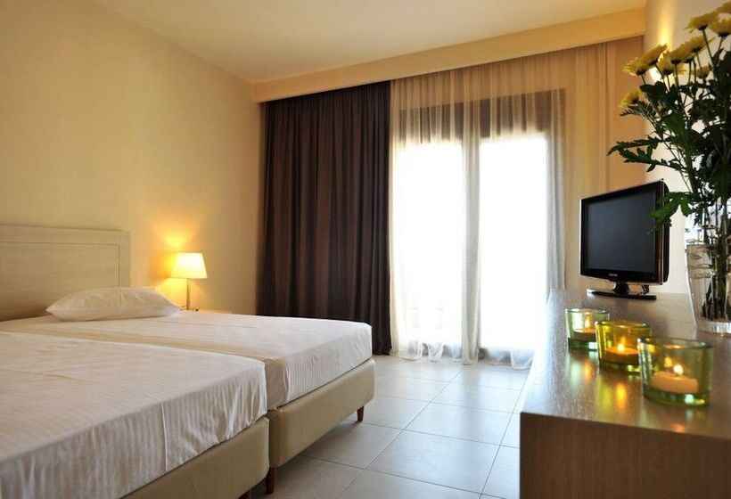 Triple Room Sea View, Porto Plaza