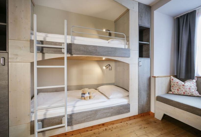Четырехместный Номер Стандарт, Jufa Hotel Eisenerzer Ramsau