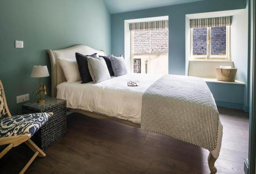 Номер Стандарт, Seven Stars Penryn