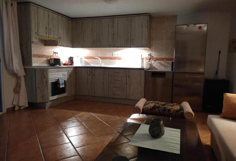 Номер Стандарт, One Life Málaga Retreat