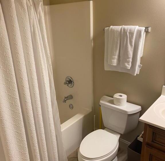 Дом 2 Спальни, Condo W Pool Near Beaches, Dining, Shopping, Etc
