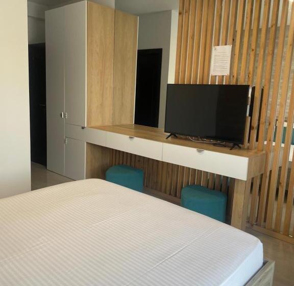 Номер Стандарт Вид на Сад, Clb Residence