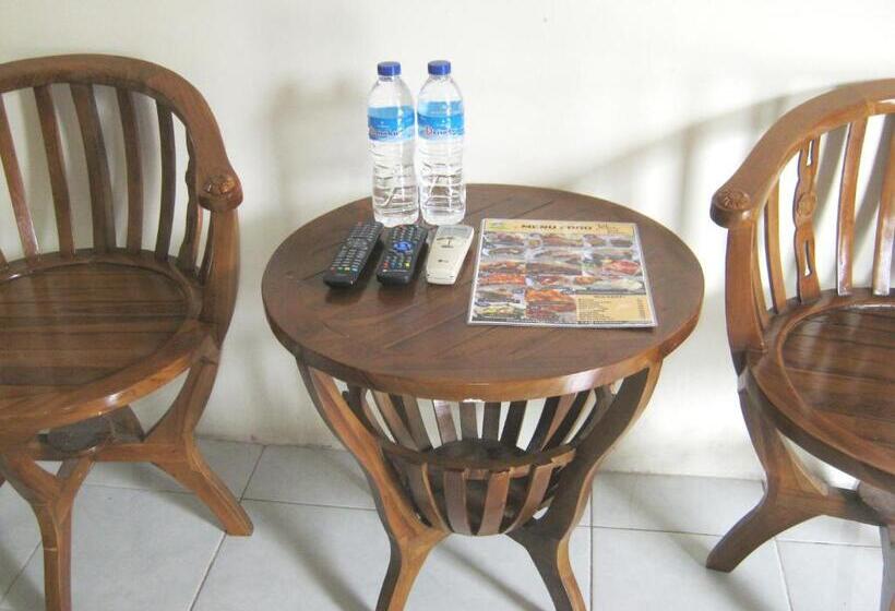 Номер Deluxe, Aqilakost N Cafe Gadog Puncak