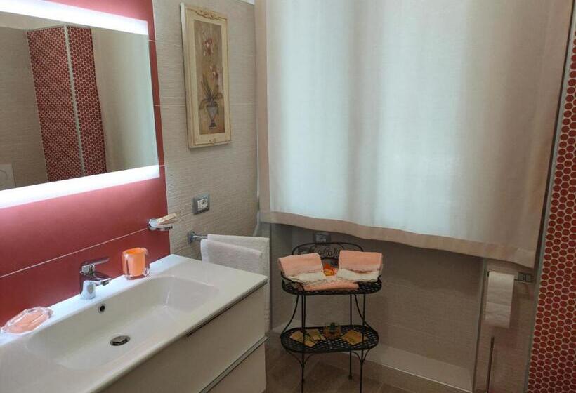 Номер Стандарт с Балконом, B&b La Rocca