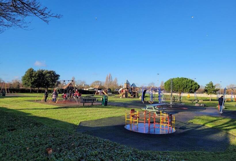 اتاق لوکس, Edelweiss Guest House