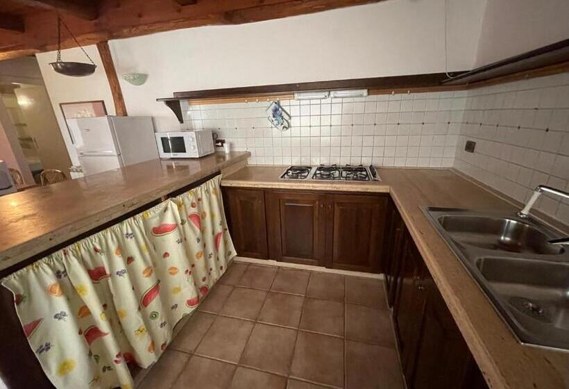 Апартаменты 1 Спальня Вид на Сад, Villa Paonessa