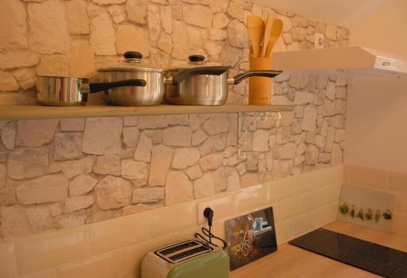 Студио Стандарт Вид на Сад, Le Logis D Epargnes B&b And Gite