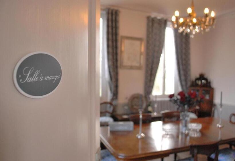 فيلا ديلوكس غرفة نوم, Le Logis D Epargnes B&b And Gite
