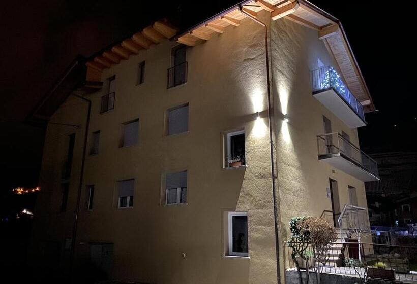 سوییت جونیور, L Adret