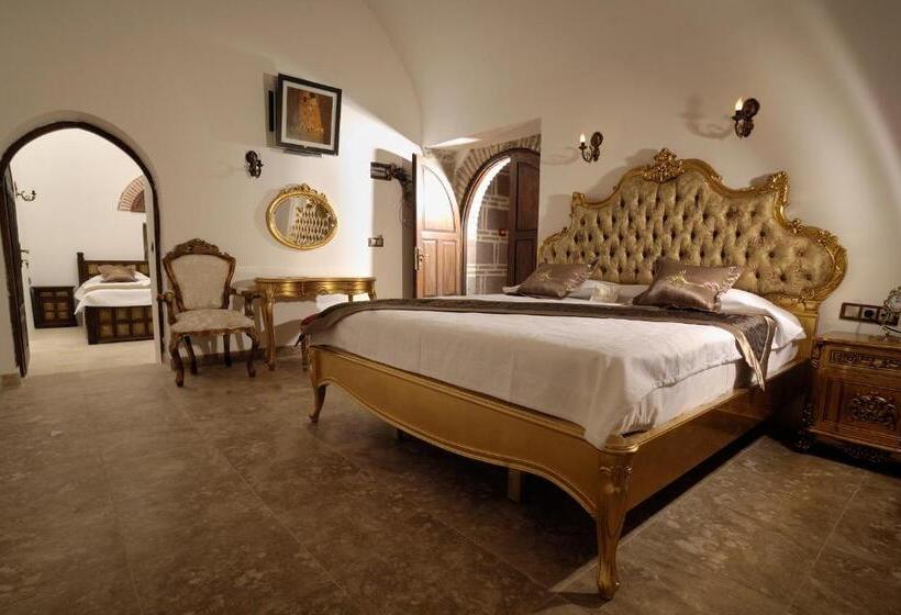 Svit, Kanuni Kervansaray Historical