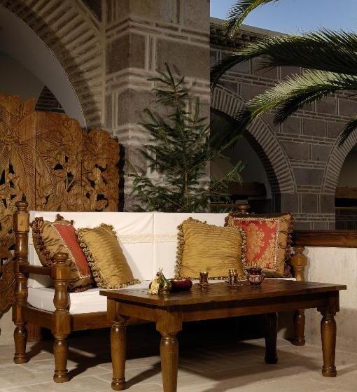 Presidentsvit, Kanuni Kervansaray Historical
