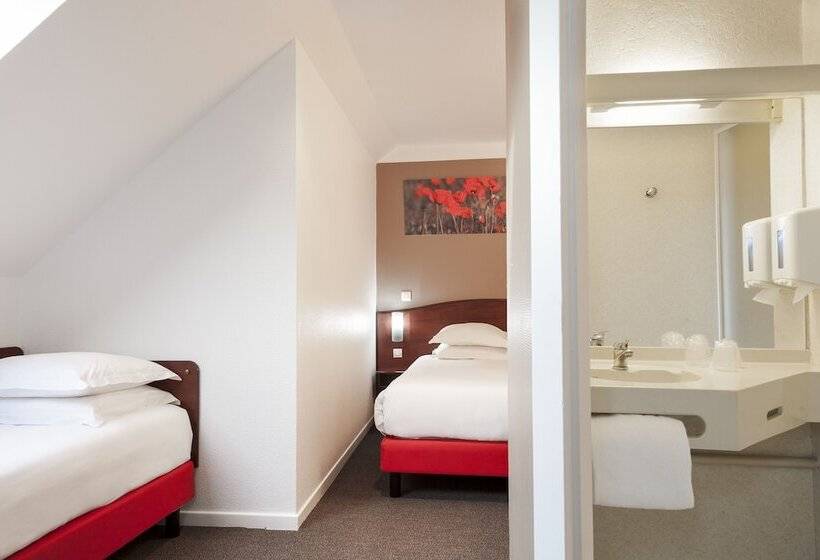 컴포트 트리플 룸, Brit Hotel Arras