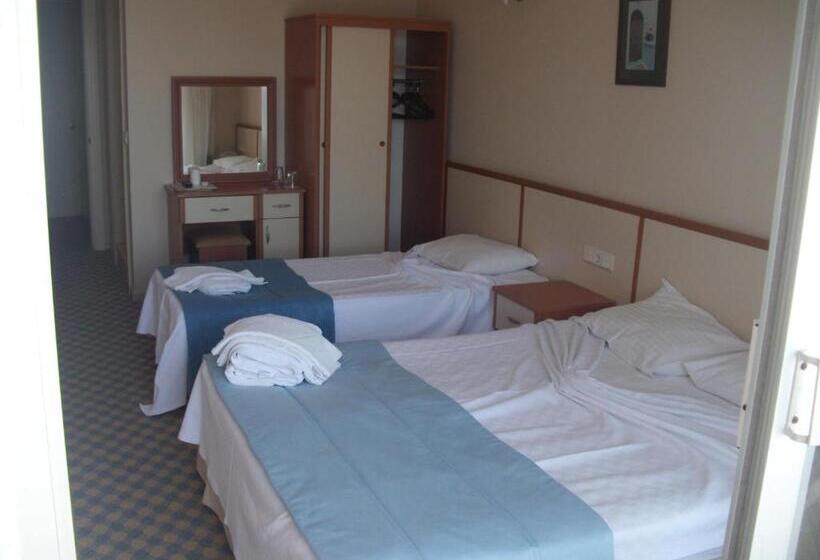 Triple Room Sea View, Pasifik Otel