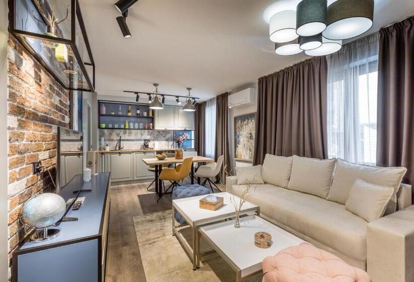 آپارتمان لوکس 1 خوابه, Casa Verdi