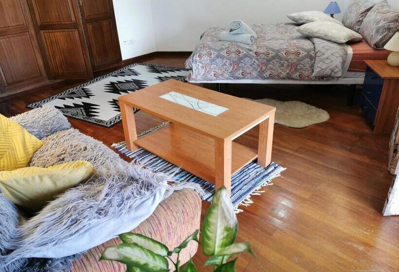 Люкс, Casa Compartida Weyler