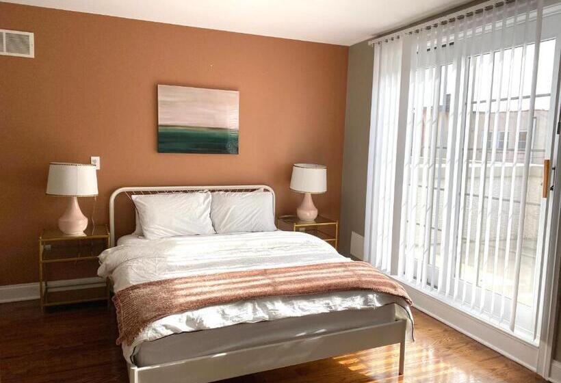 חדר סטנדרט עם מרפסת, Alina & Fanny   Philadelphia 1210 Mt Vernon St
