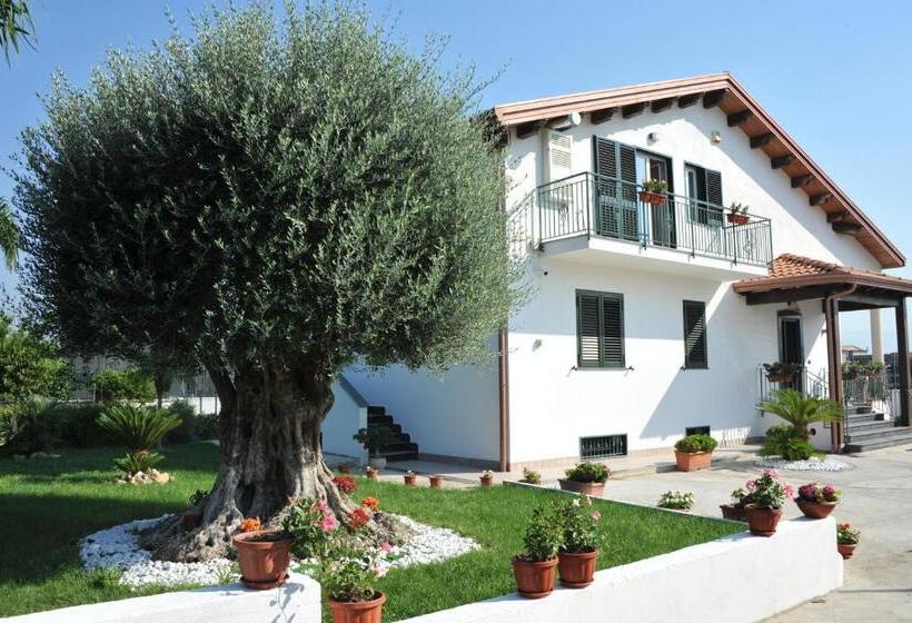 Четырехместный Номер Стандарт, B&b Cascina Fiorita