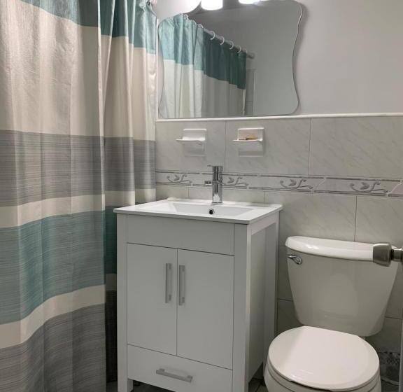 חדר סטנדרט פנימי, International Inn On The Bay
