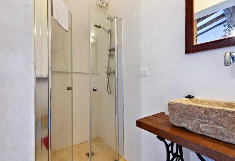 اتاق استاندارد, Casina Solatia