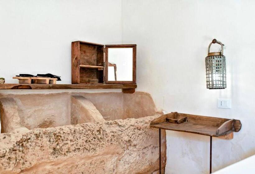 اتاق استاندارد سه نفره, Casina Solatia