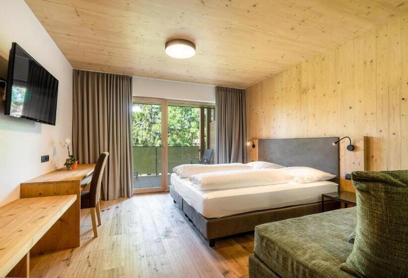 Номер Стандарт, Moserhof
