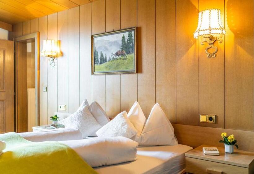 Номер Стандарт, Moserhof