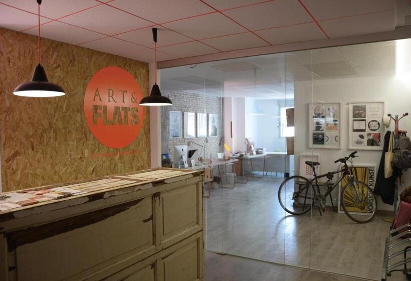 اتاق استاندارد سه نفره, Art&flats Hostel