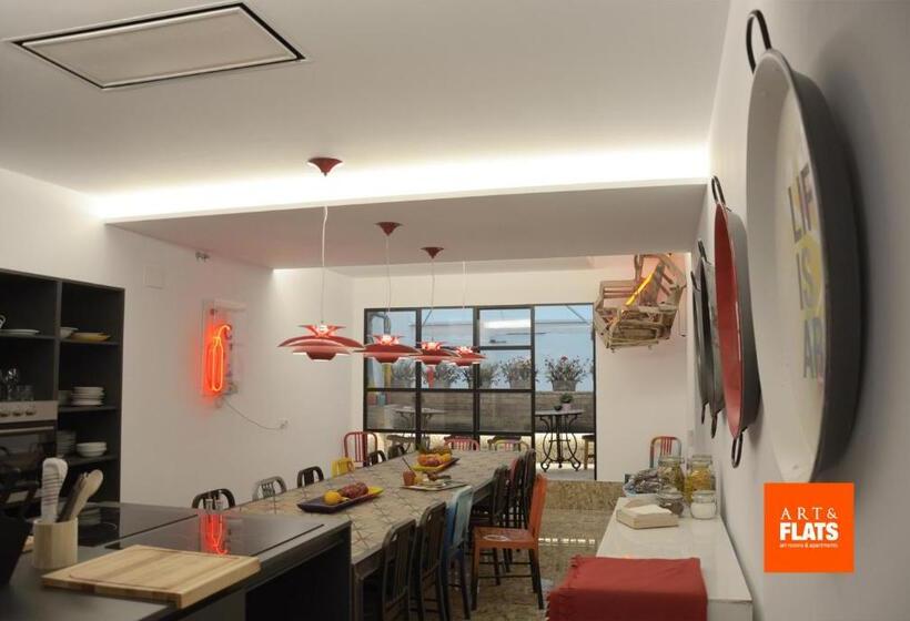 تختخواب در اتاق مشترک, Art&flats Hostel