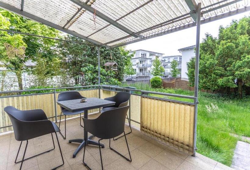 Трехместный Номер Стандарт Вид на Сад, City House Bühl