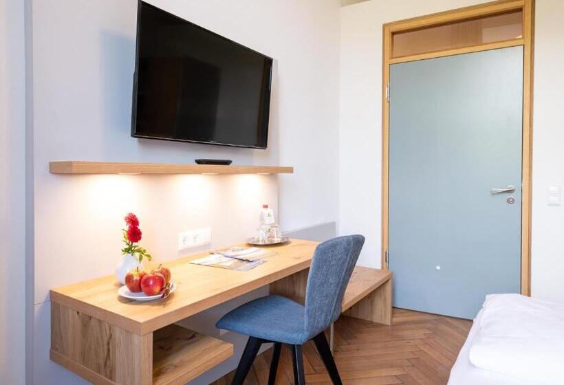Номер Стандартный с Видом, Schlosshotel Horneck