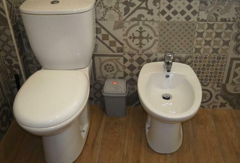 اتاق لوکس با چشم‌انداز باغ, Viaggio In Sicilia B&b