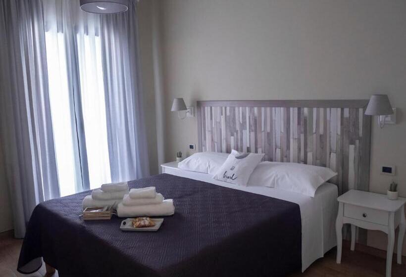 اتاق لوکس با چشم‌انداز باغ, Viaggio In Sicilia B&b