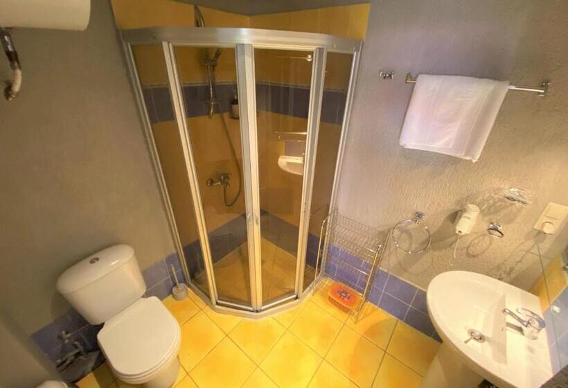 اتاق استاندارد با بالکن, K8 5 Apartments
