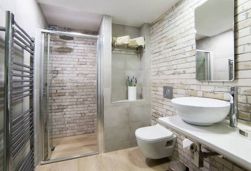 Suíte Júnior, Villa Mare Monte Apart