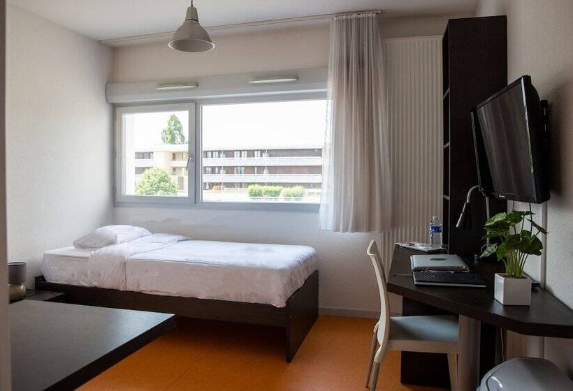 Студия Стандарт, Comfort Aparthotel Besancon Hauts Du Chazal