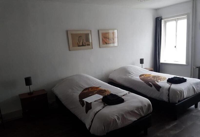 Номер Стандарт Вид на Горы, Bed En Breakfast Le Chateau