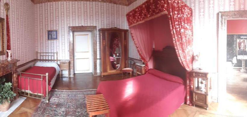 스탠다드 트리플 룸, Chateau De Longeville