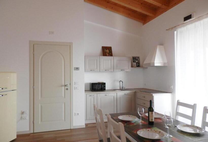 Апартаменты 1 Спальня Вид на Сад, Agriturismo Fioralba
