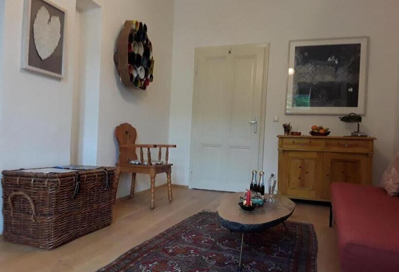 اتاق استاندارد با بالکن, Haus Zum Prater