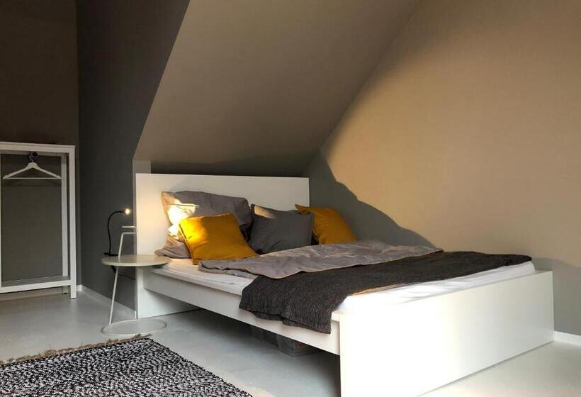 غرفة قياسية, Guestroom By Farbgestalt