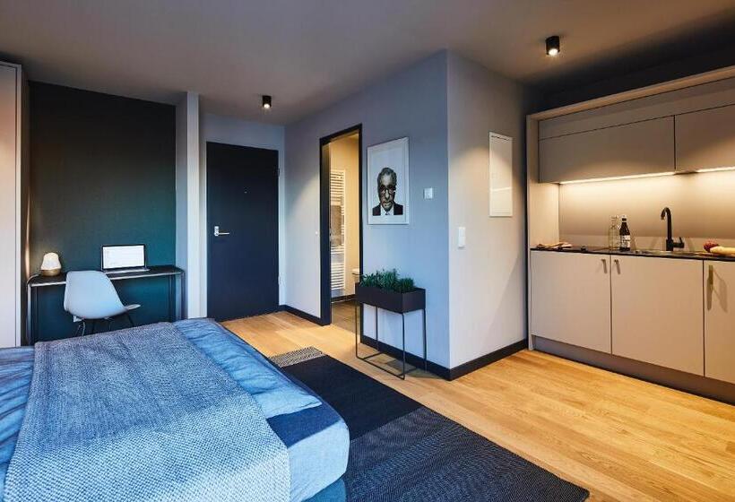 Студио Стандарт с Балконом, Ipartment Wolfsburg