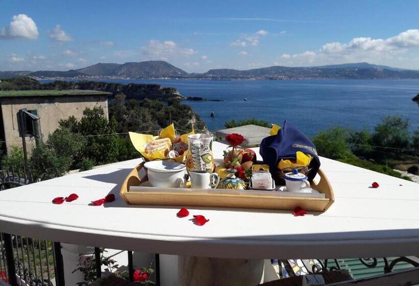 سوییت با چشم‌انداز دریا, B&b Dea Fortuna