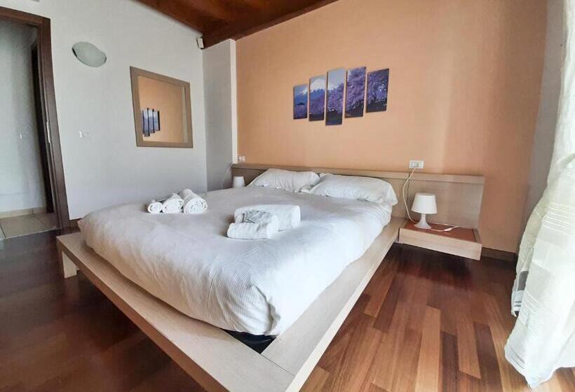 آپارتمان 1 خوابه همکف, Sakura House