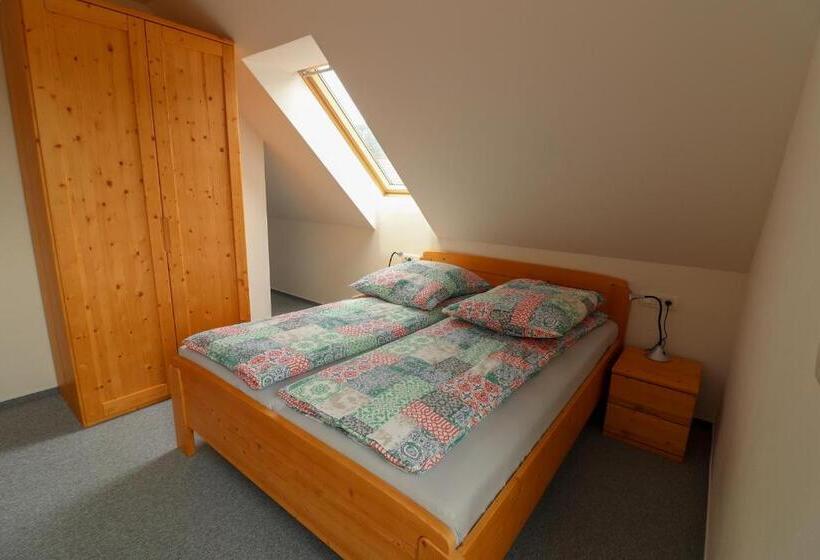 آپارتمان 2 خوابه, Apartments & Rooms Pr  Skalovc
