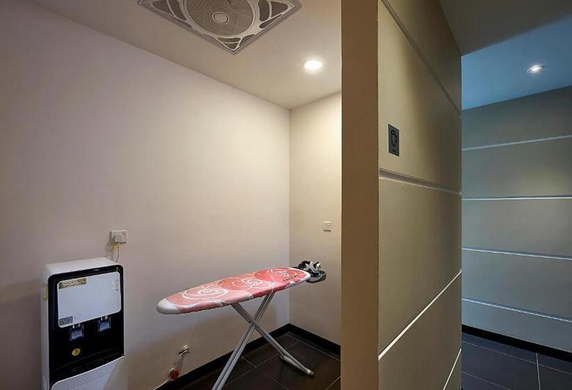 싱글 디럭스 룸, Zone Hotels, Telok Panglima Garang